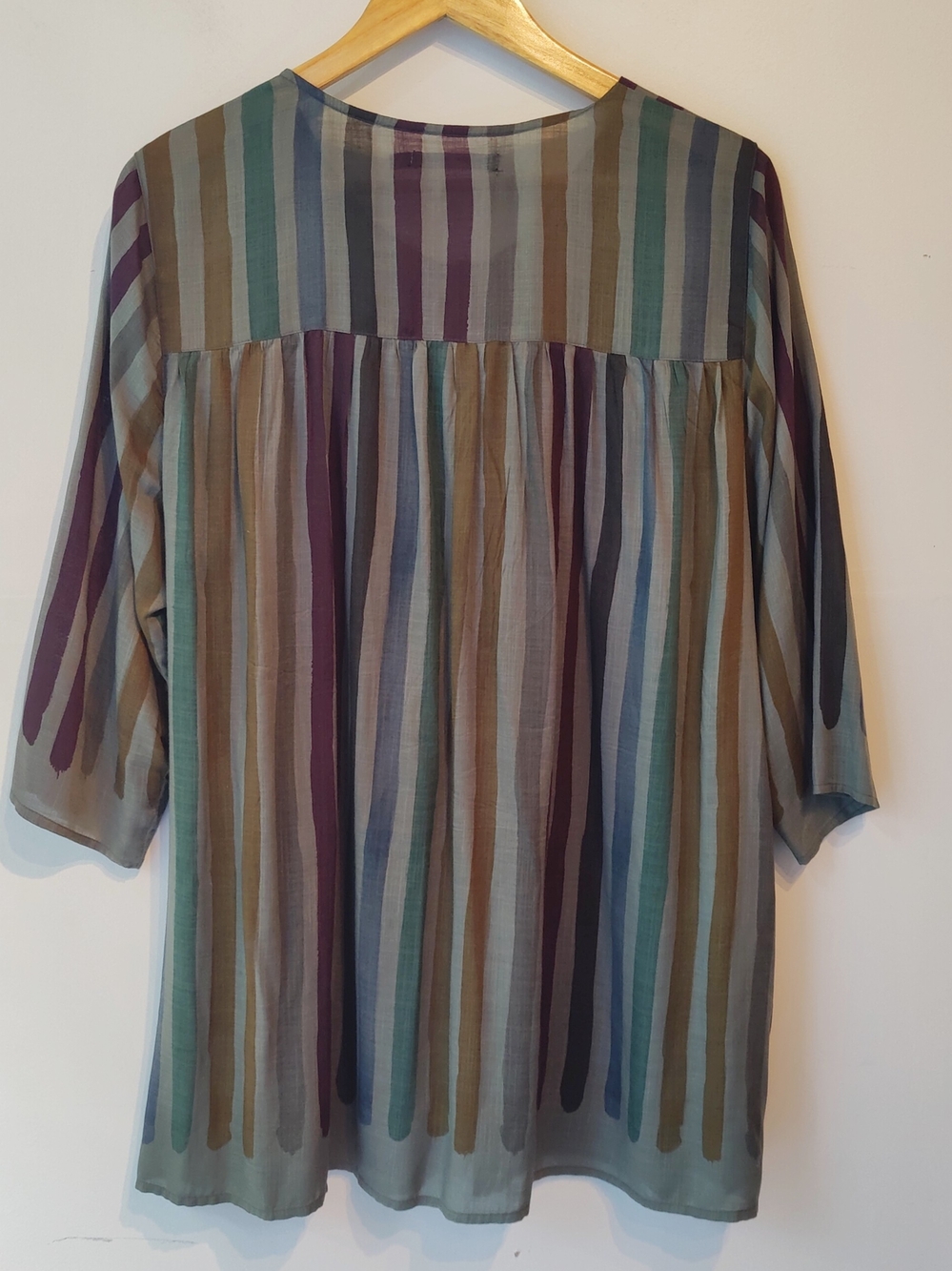 Gudrun Sjoden Striped Button-Front Top in Multi-Color Stripe On Grey M - Picture 3 of 3
